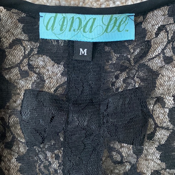 Dina Be Bow & Lace High Low Tank - Picture 2 of 5